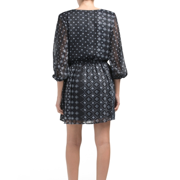 Juniors Printed Dress - Picture 2 of 2